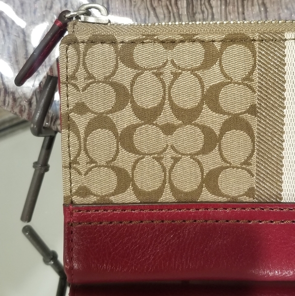 COACH Legacy Signature Striped Full Size Wallet - Picture 3 of 7